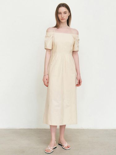 Strap Point Two-way Dress _ Beige - ARTID - Modalova