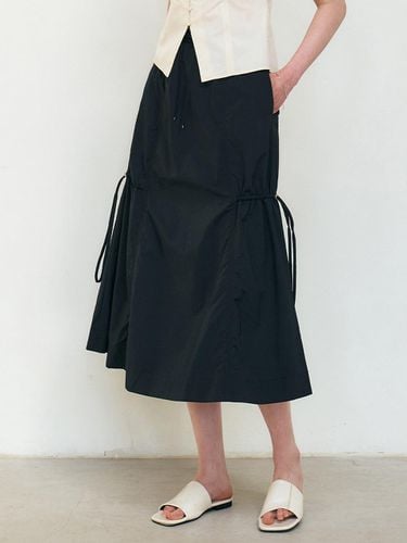 Nylon Shirred Long Skirt _ Charcoal - ARTID - Modalova