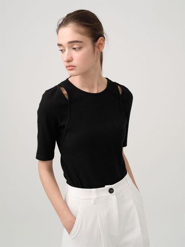 Cutout Short-Sleeved T-shirt - on&on - Modalova