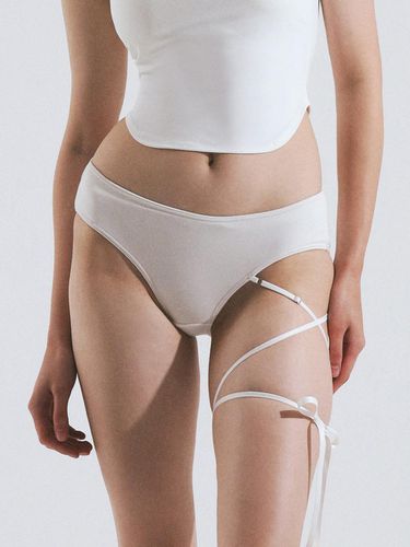 Cross Ribbon Low Rise Bikini Panty () - VINAJ - Modalova