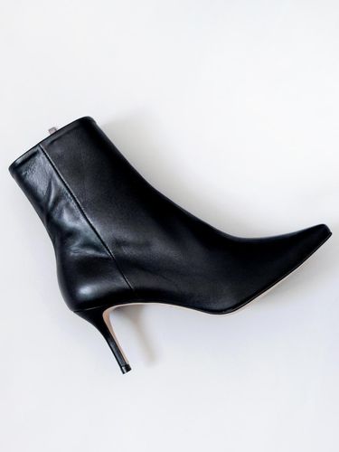 All Black Slim Line Ankle Boots - MOL:pin - Modalova