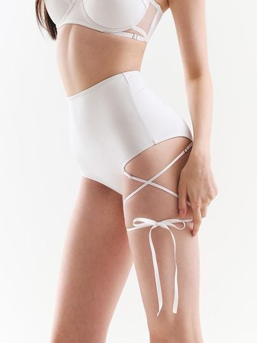 Cross Ribbon High Rise Bikini Panty () - VINAJ - Modalova