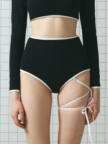 Cross Ribbon Line High Rise Bikini Panty () - VINAJ - Modalova