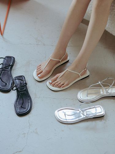 Simple Strap Flip-Flop - fri fla - Modalova