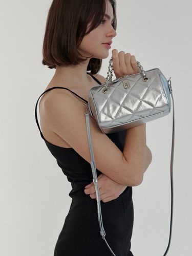 Odd Boston Bag_Silver - LOVE CHARM - Modalova