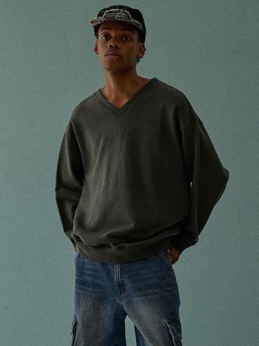 ACAREET V Neck Sweatshirt_Dark Gray - MAGOODGAN - Modalova