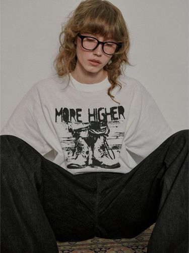 SWAGVER Vintage Worker Oversized T-shirt - MAGOODGAN - Modalova