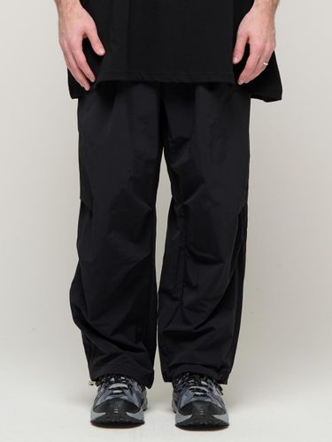 CB WIDE PARACHUTE BANDING PANTS (BLACK) - CARGOBROS - Modalova