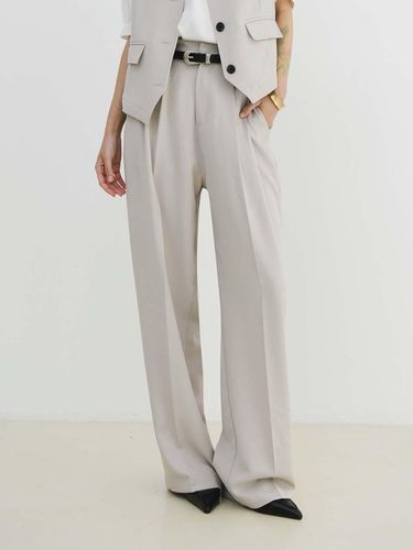 PS City Slacks_Beige - PLUNASTUDIO - Modalova