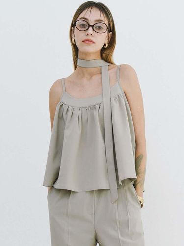 Tie Scarf Top_Beige - PLUNASTUDIO - Modalova