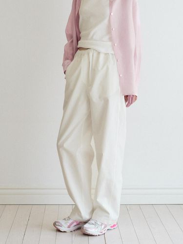 Banding Pant_White - SPRING CROCUS - Modalova