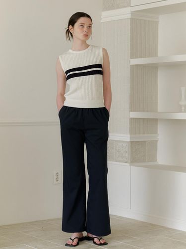 Basic Banding Pants_Navy - YUPPE - Modalova