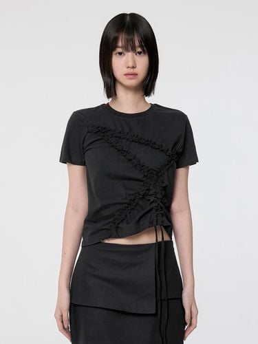 Diagonal Strap T-shirt_Black - FLARE UP - Modalova