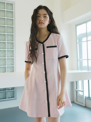 Tweed Flare Mini Dress _ Pink - OFN - Modalova