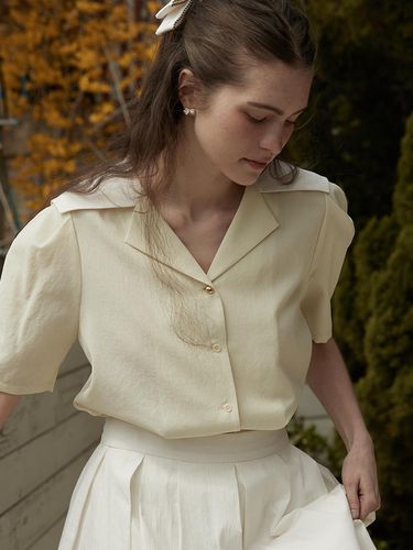 Sailor Gold Point Blouse (Citron) - BEMUSE MANSION - Modalova