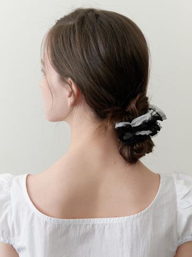 Bella Lace Scrunchie_White - KINDABABY - Modalova