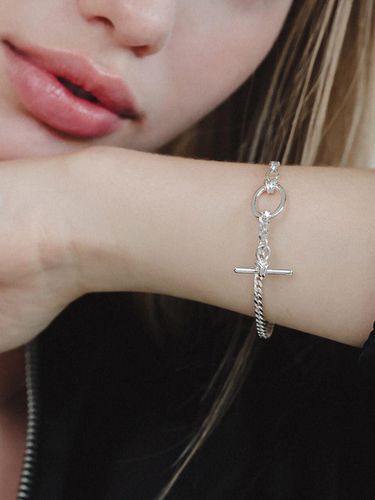 Toggle Bar Chain Bracelet - J.Lauren - Modalova