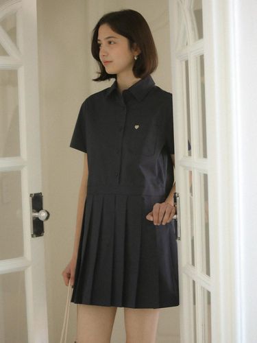 Pleats Point Half Sleeve Collar Dress_Navy - TILLIDIE - Modalova