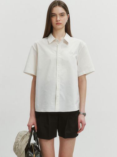 Classic Half Sleeve Shirt_Beige Stripe - Dunst for WOMEN - Modalova