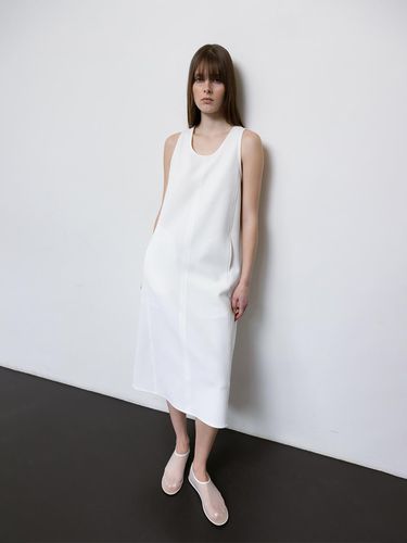 Minimal Scoop-Neck Dress_2Color - ORE - Modalova