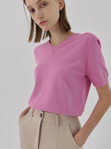 Signature Basic V Neck Half Embroidery Knit Top - Atelier Nain - Modalova