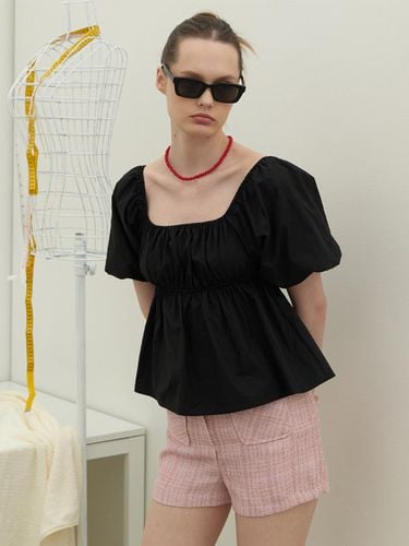 Two-Way Off-Shoulder Puff Blouse_Black - 320SHOWROOM - Modalova