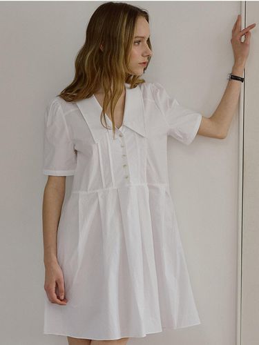 Collar Pleats One-Piece [White] - DEHEVE - Modalova