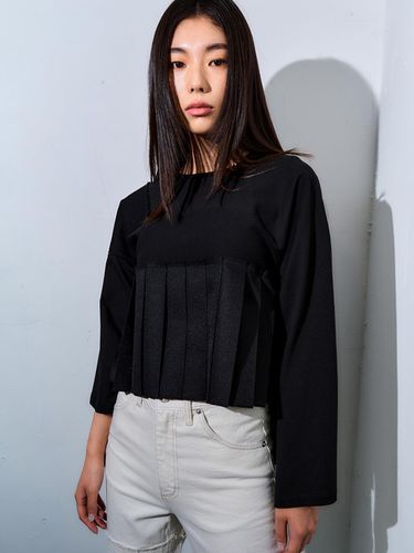 Unbalanced Pleats Top _ Black - RE;CODE - Modalova