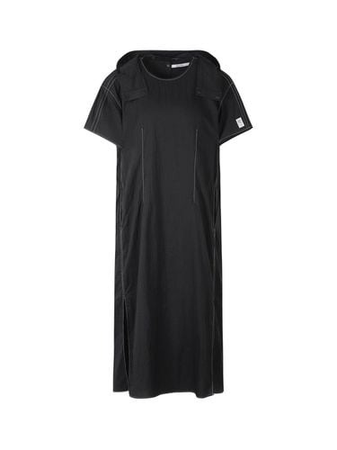 Shirt Layering Strap Dress _ Black - RE;CODE - Modalova