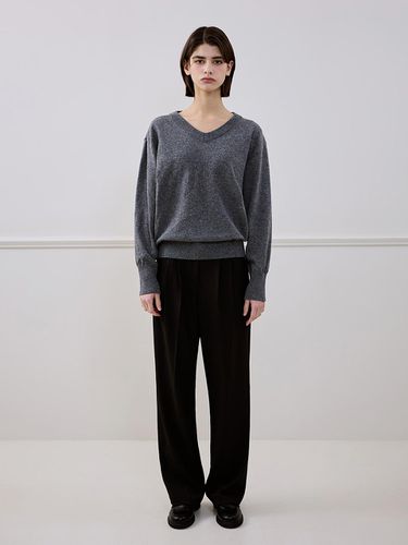 Wool Blended Vneck Knit [Charcoal] - DEHEVE - Modalova