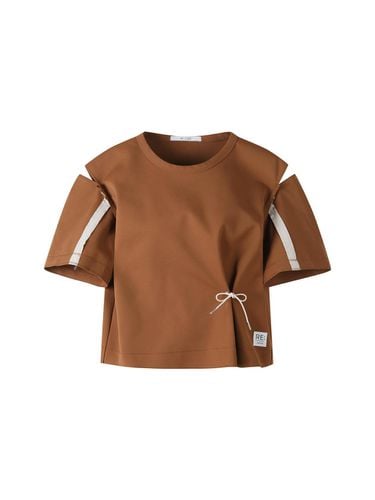 Slit Shoulder Top _ Brown - RE;CODE - Modalova