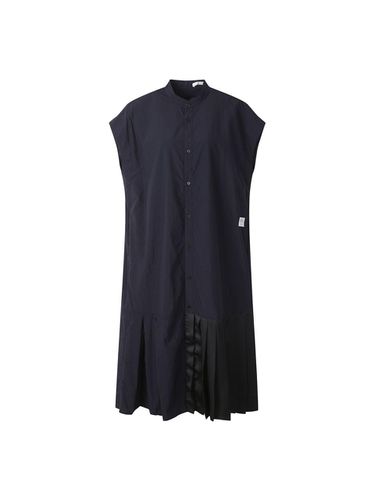 Half Pleats Shirt Long Dress _ Navy - RE;CODE - Modalova