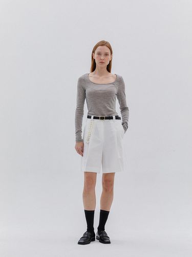 Single Pleated Bermuda Shorts - MIMEME - Modalova