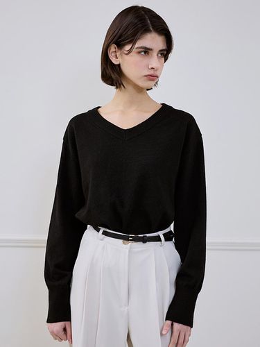 Wool Blended Vneck Knit [Black] - DEHEVE - Modalova