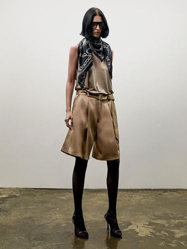 Pleated Wide-Leg Belted Shorts[(Unisex)] - UNTAGE - Modalova