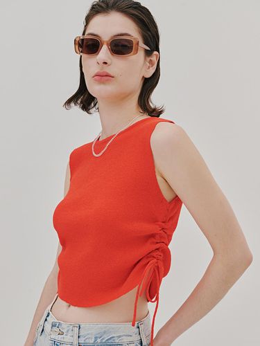 Side String Sleeveless (Red) - ODER - Modalova