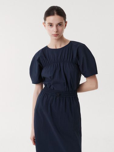 Shirring Blouse_Navy - EAAH - Modalova