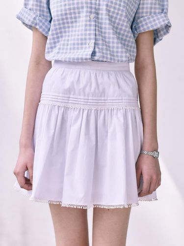 Shirring Lace Mini Skirt (2 Color) - Fabricology - Modalova