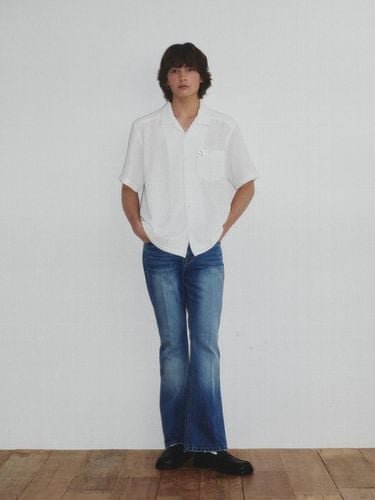 Wrinkle Emboss Open Collar Shirt_White - KINETO - Modalova