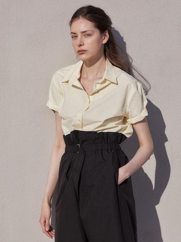 Loose Fit Short Sleeve Shirt_Yellow - LARGO - Modalova