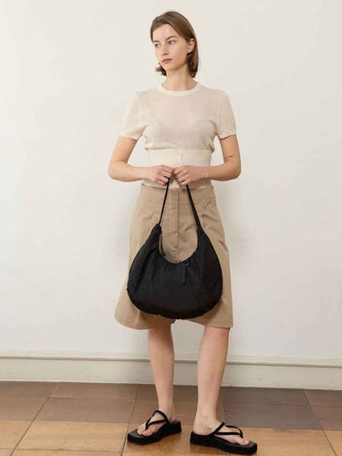 Chloe Shirring Shoulder Bag _ Black - JMARK New York - Modalova