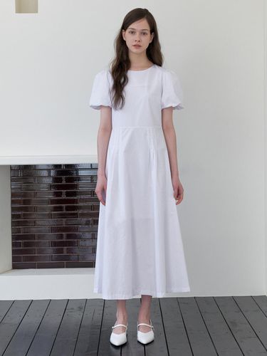 Serenade Puff Pin Tuck Dress_White - KINDABABY - Modalova