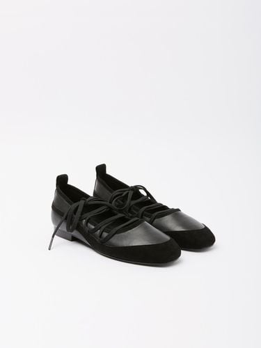 Lupi Lace Flat Shoes _ Black - jinnipick - Modalova