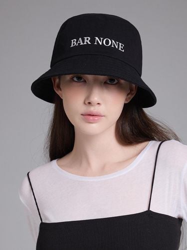 Bar None Bucket Hat - WHITE SANDS - Modalova