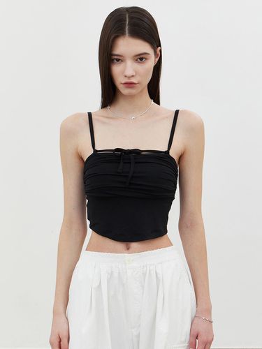 Ribbon Shirred Bustier Top Black - ITOV SEOUL - Modalova