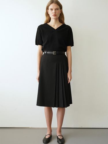 Side Pleated Skirt Black - LEIE - Modalova