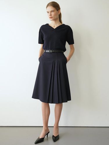 Side Pleated Skirt Navy - LEIE - Modalova