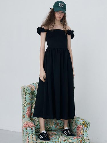 Sleeveless Smocked Dress - Black - HAE BY HAEKIM - Modalova