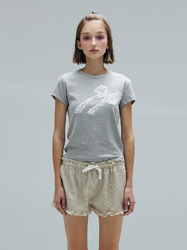 Mia Lace Applique T-shirt_Grey - DEARSTALKER - Modalova