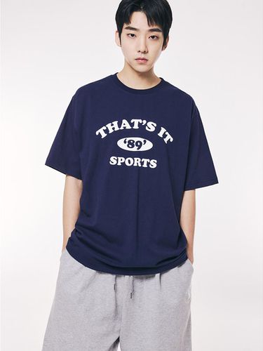 Arch Logo T-shirt_Navy - THAT`S IT - Modalova